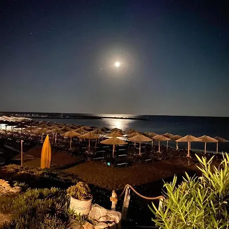 Skyros Seafront Experience-A Step Away To The Sea Σκύρος